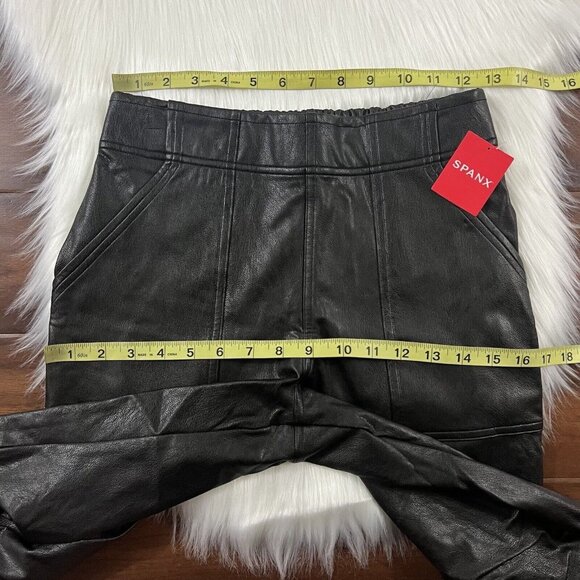 Spanx Size Small Noir Black Faux Leather Like‎ Jogger Pants - Picture 4 of 10